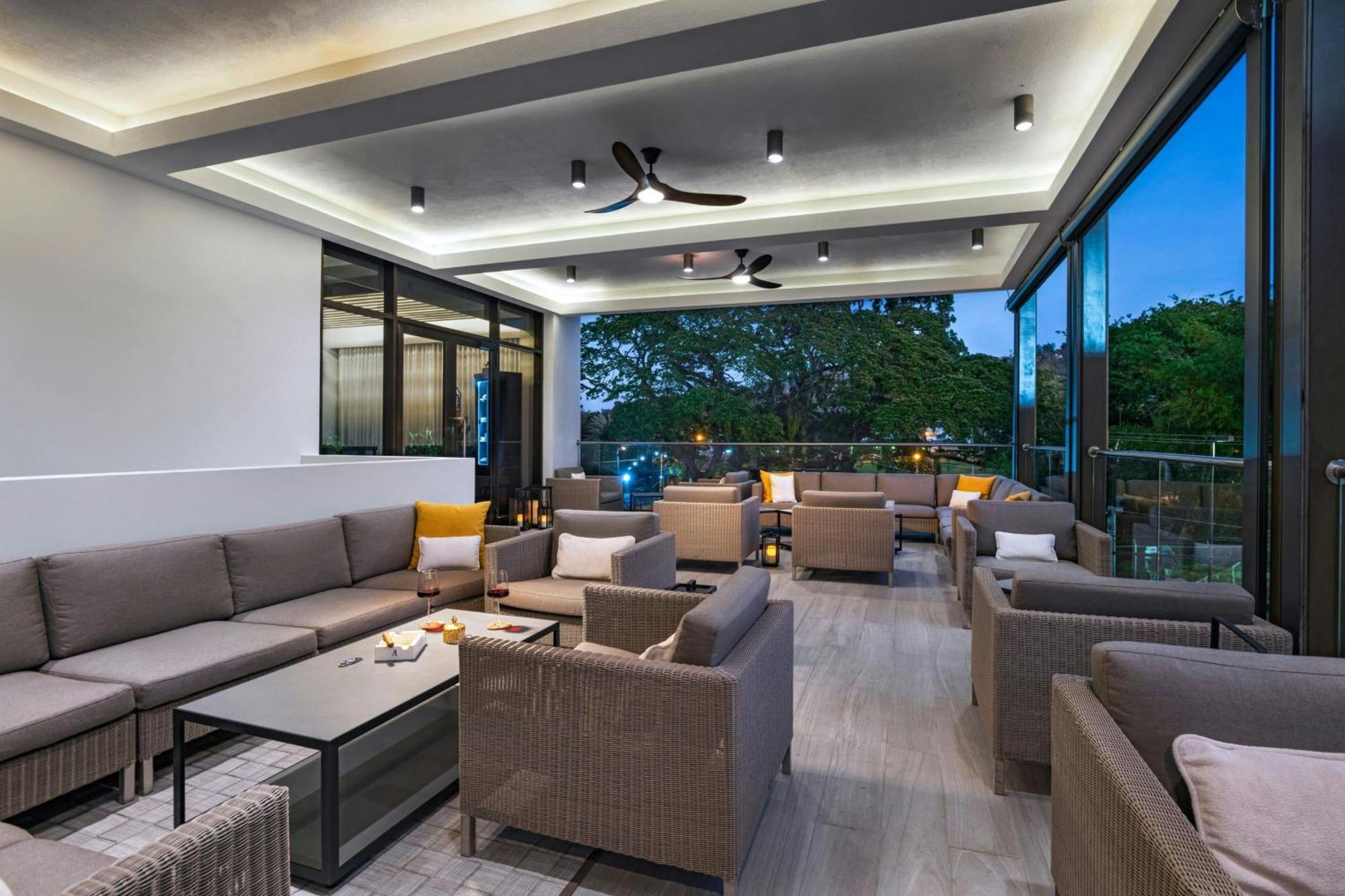 فندق The Brix Autograph Collection Belmont المظهر الخارجي الصورة